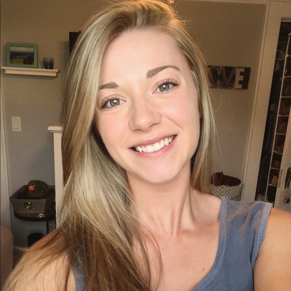 Meet your Posher, Kelly